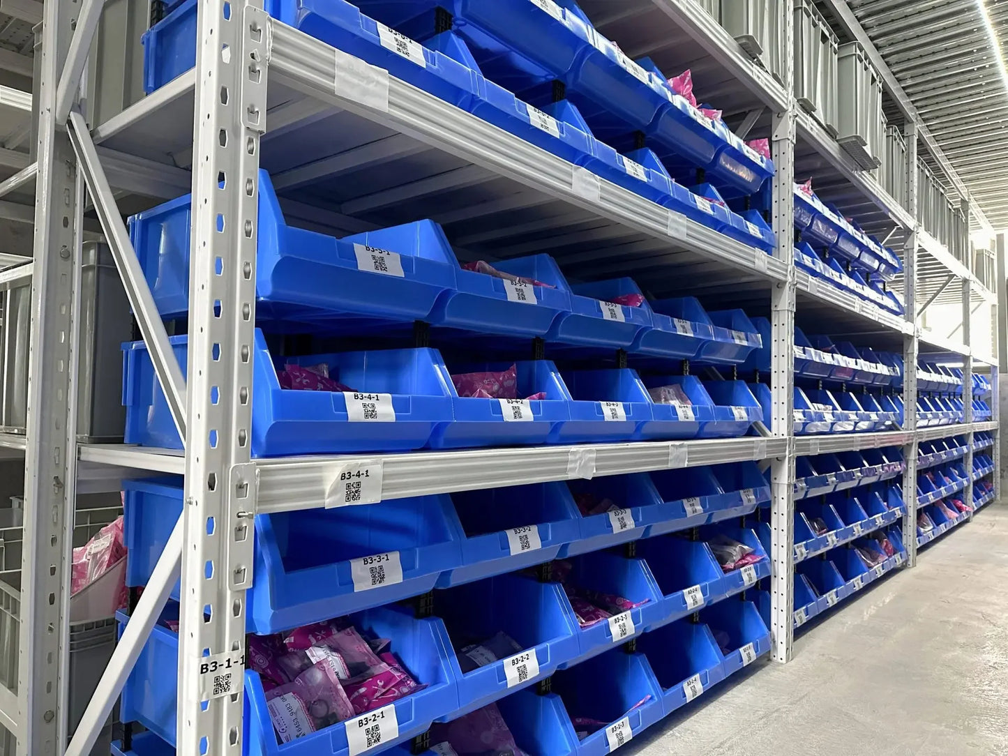 Genuine OEM Rear Tow Eye Cover for BMW 51128061551  5112 8061 551