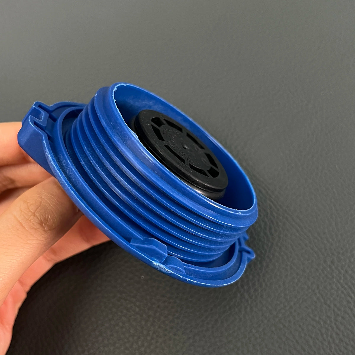 Coolant Pot Lid Reservoir Expansion Tank Cap For VW Golf 5 6 7 Passat B6 B7 9N Tiguan 1 Jetta Skoda Octavia 2 3 Leon 5Q0121321